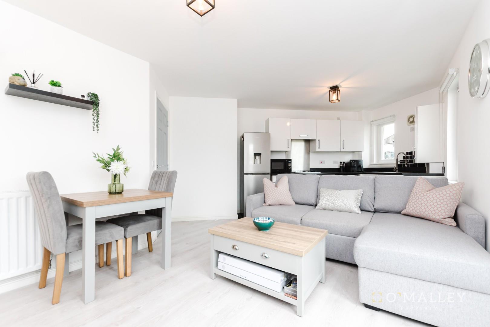 Lounge/ Kitchen